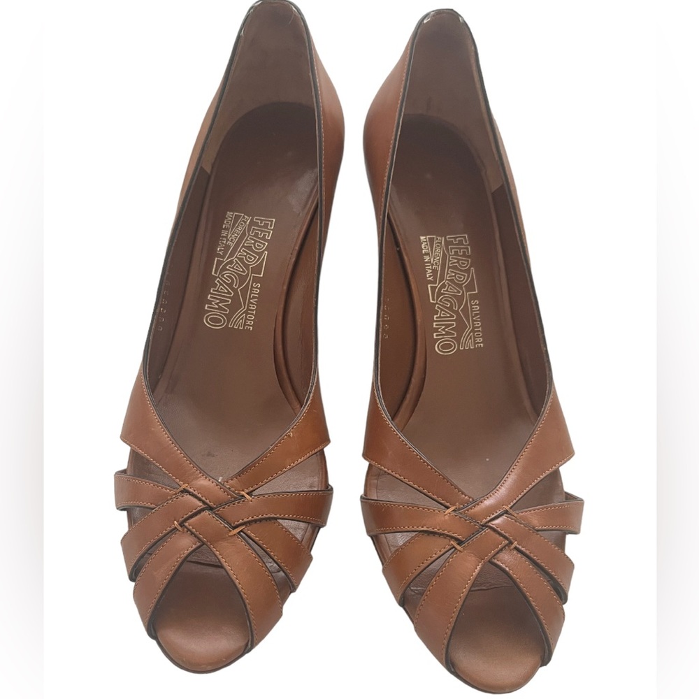 Salvatore Ferragamo "Florence" Brown Heels Italy- Size 9B